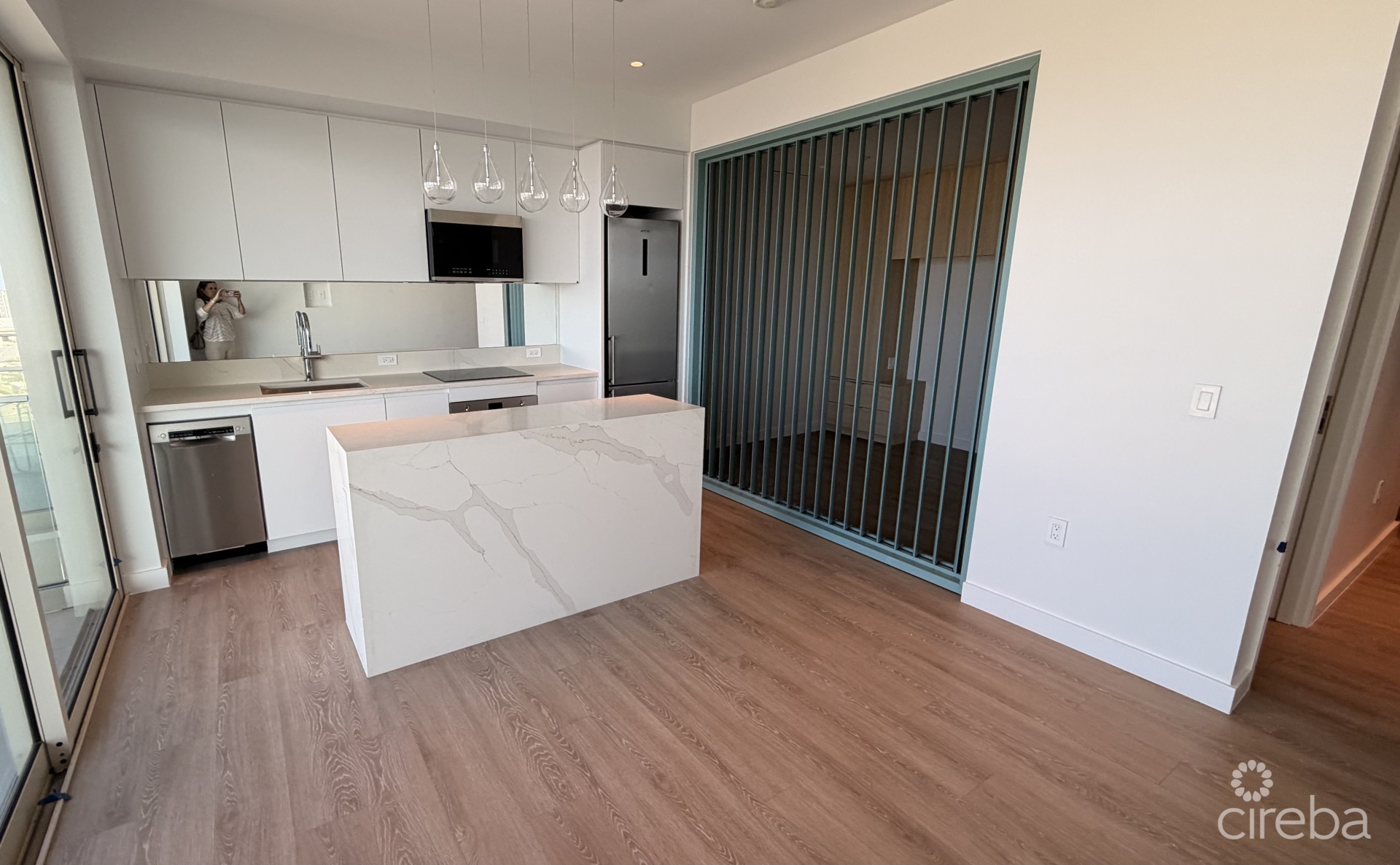 ONE GT  -  MOVE IN NOW! AMAZING NW VIEWS PRICED FOR QUICK SALE.