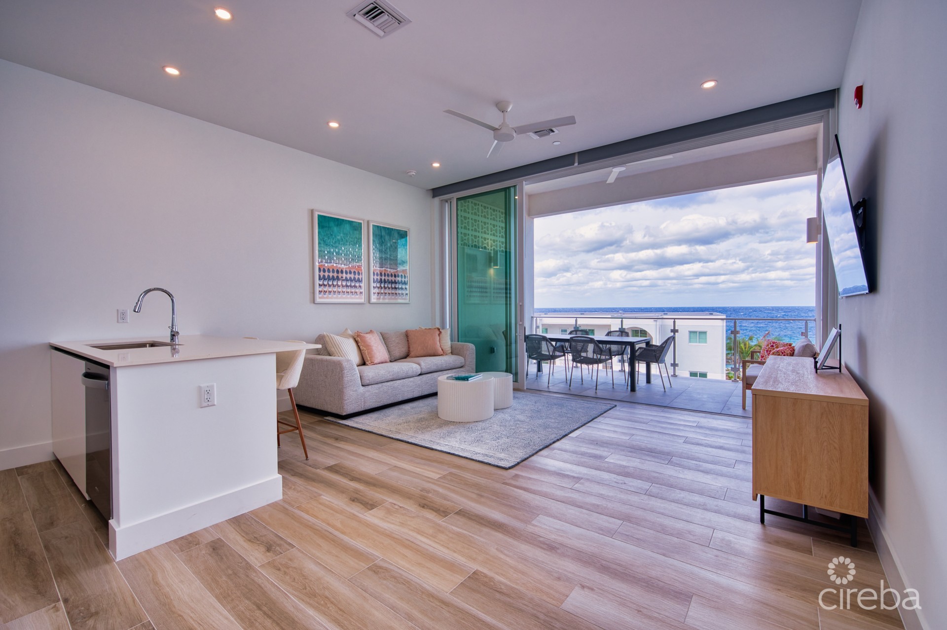 SUNSET POINT #17 - AIR B N B 5 STAR RATED TOP PERFORMER