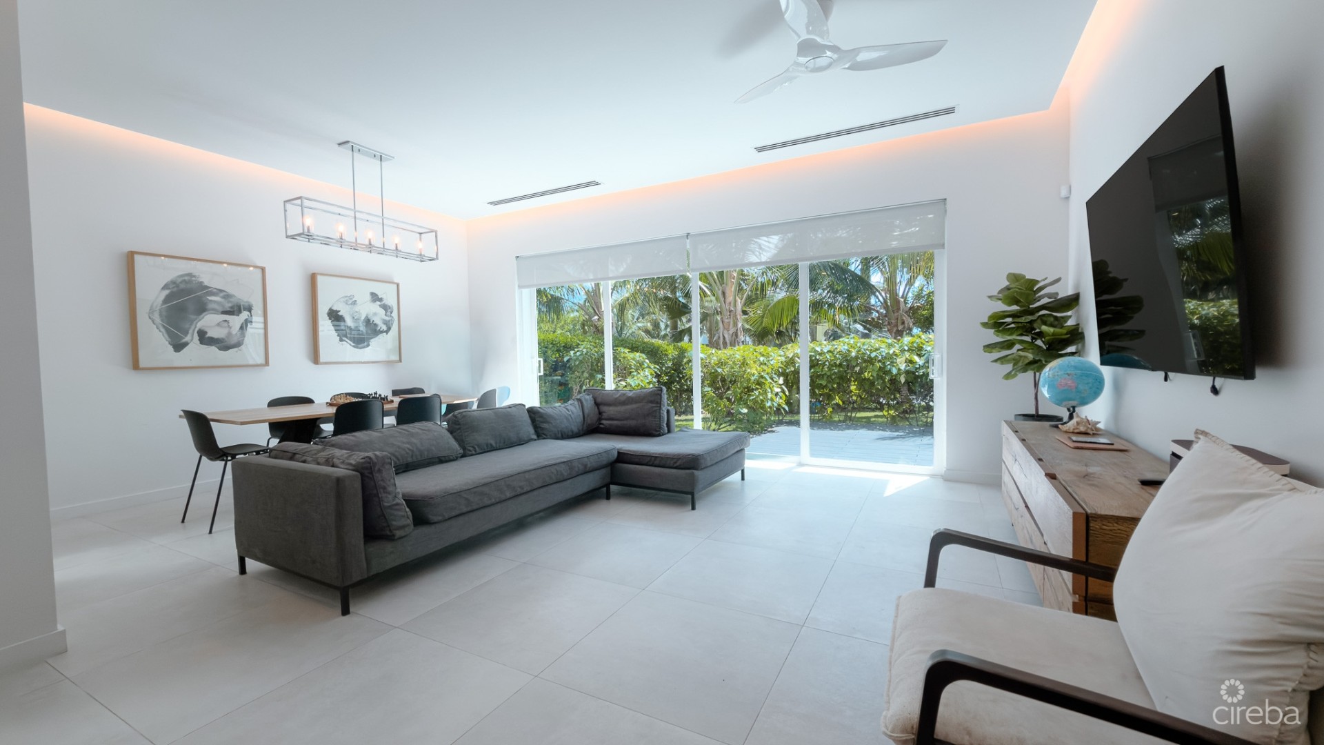 SOLARA TOWNHOME CRYSTAL HARBOUR