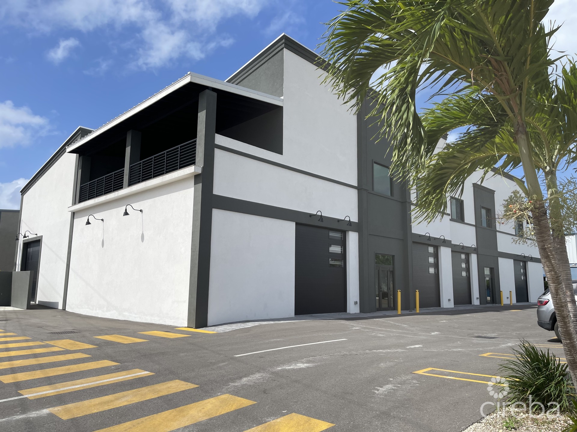 PRIME LOCATION - LEASED INVESTMENT WAREHOUSE