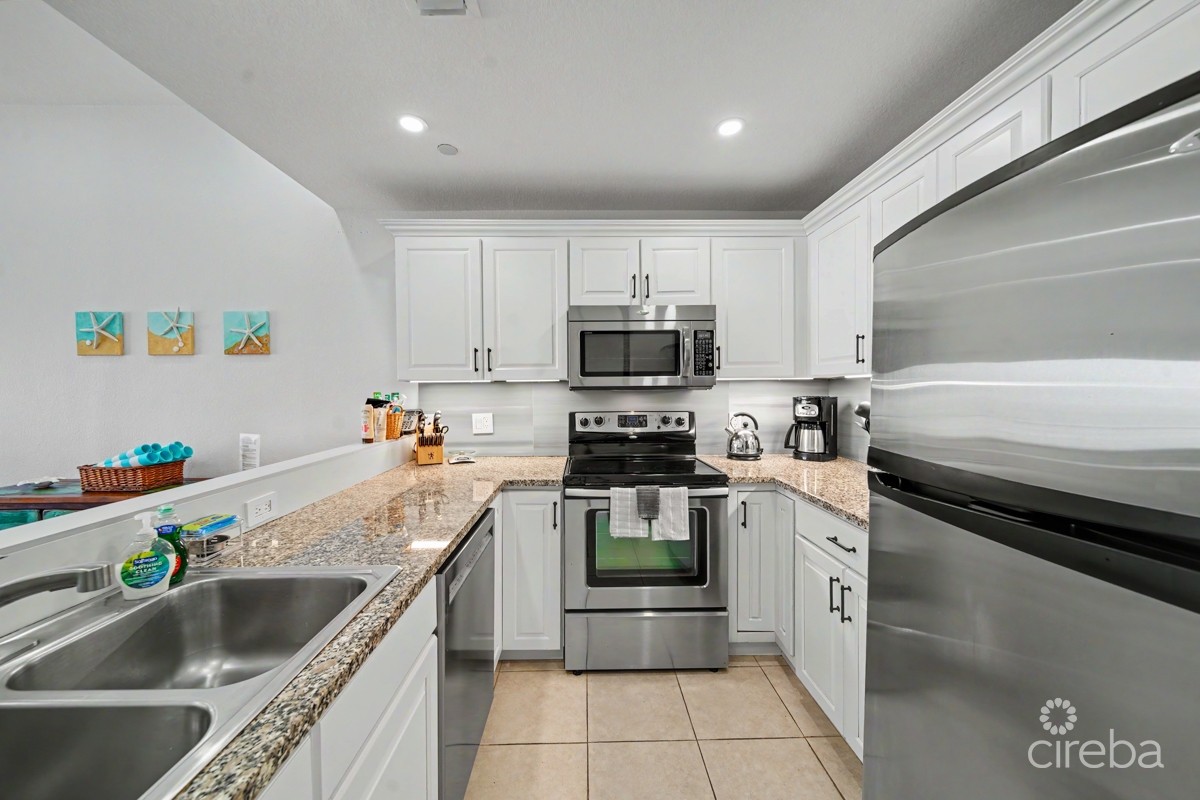 CASTAWAYS' COVE UNIT 328 A/B