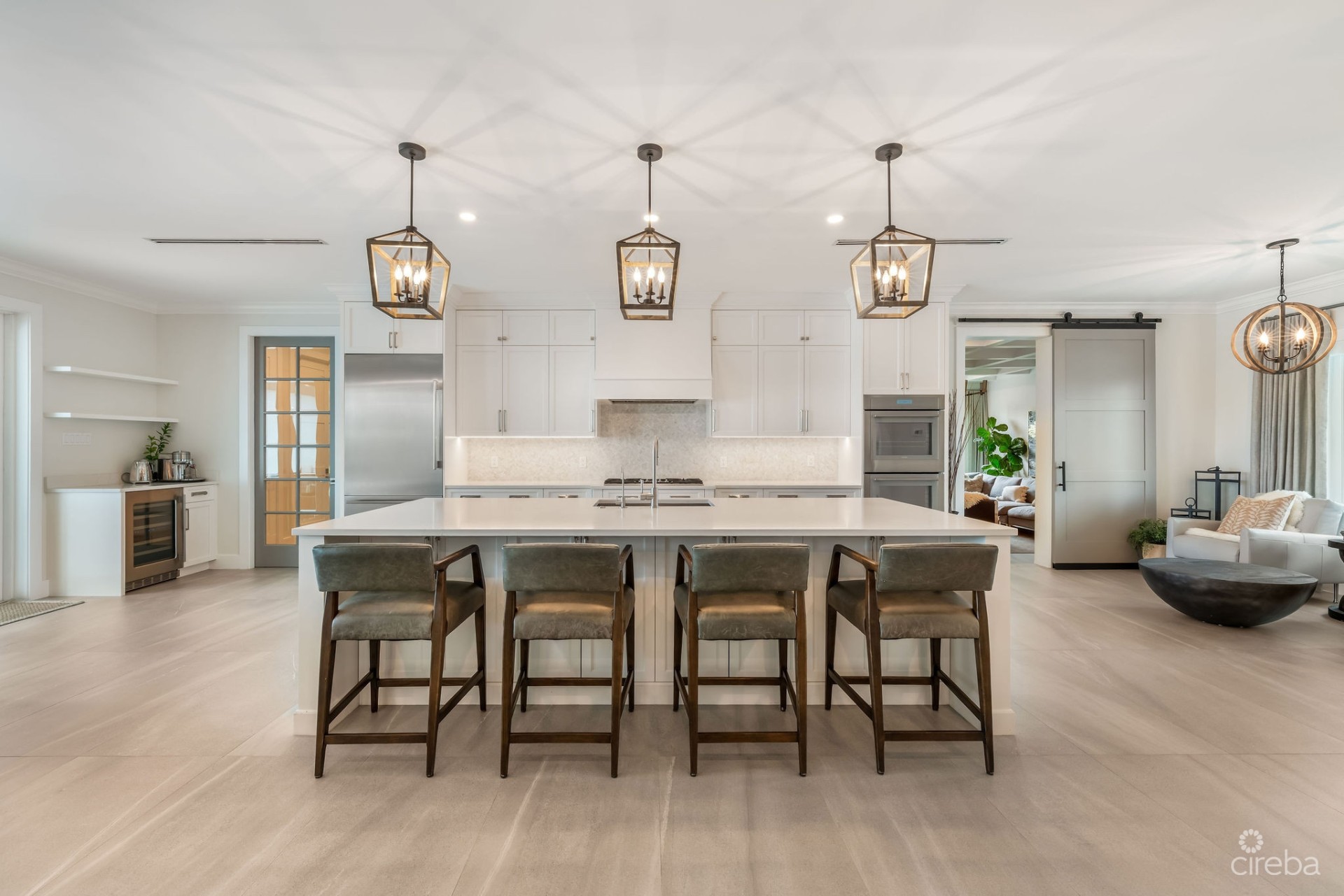 COCONUT COVE, THE SHORES FAMILY HOME