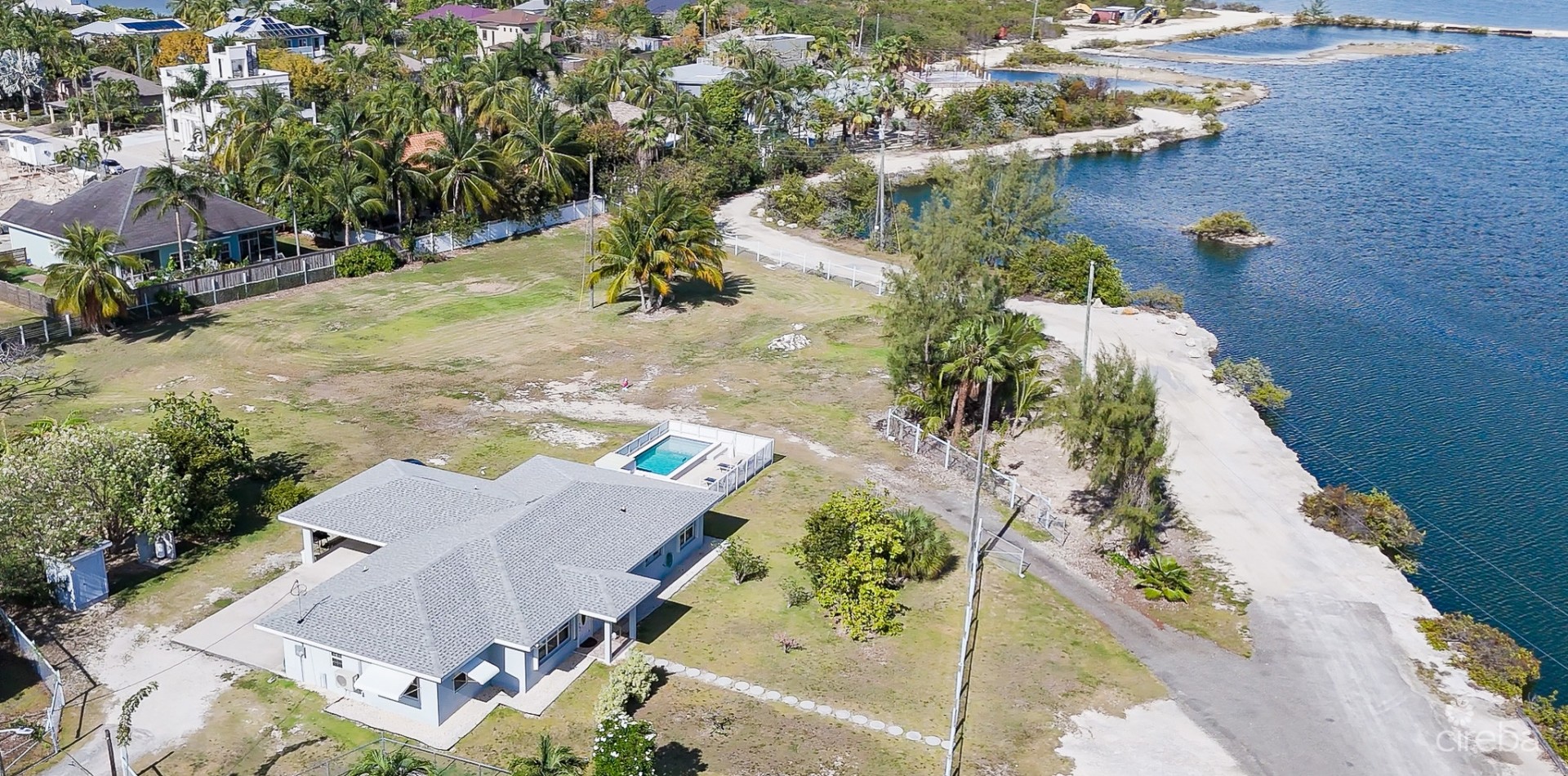 WATERVIEW HOME JUST OFF SMB CORRIDOR