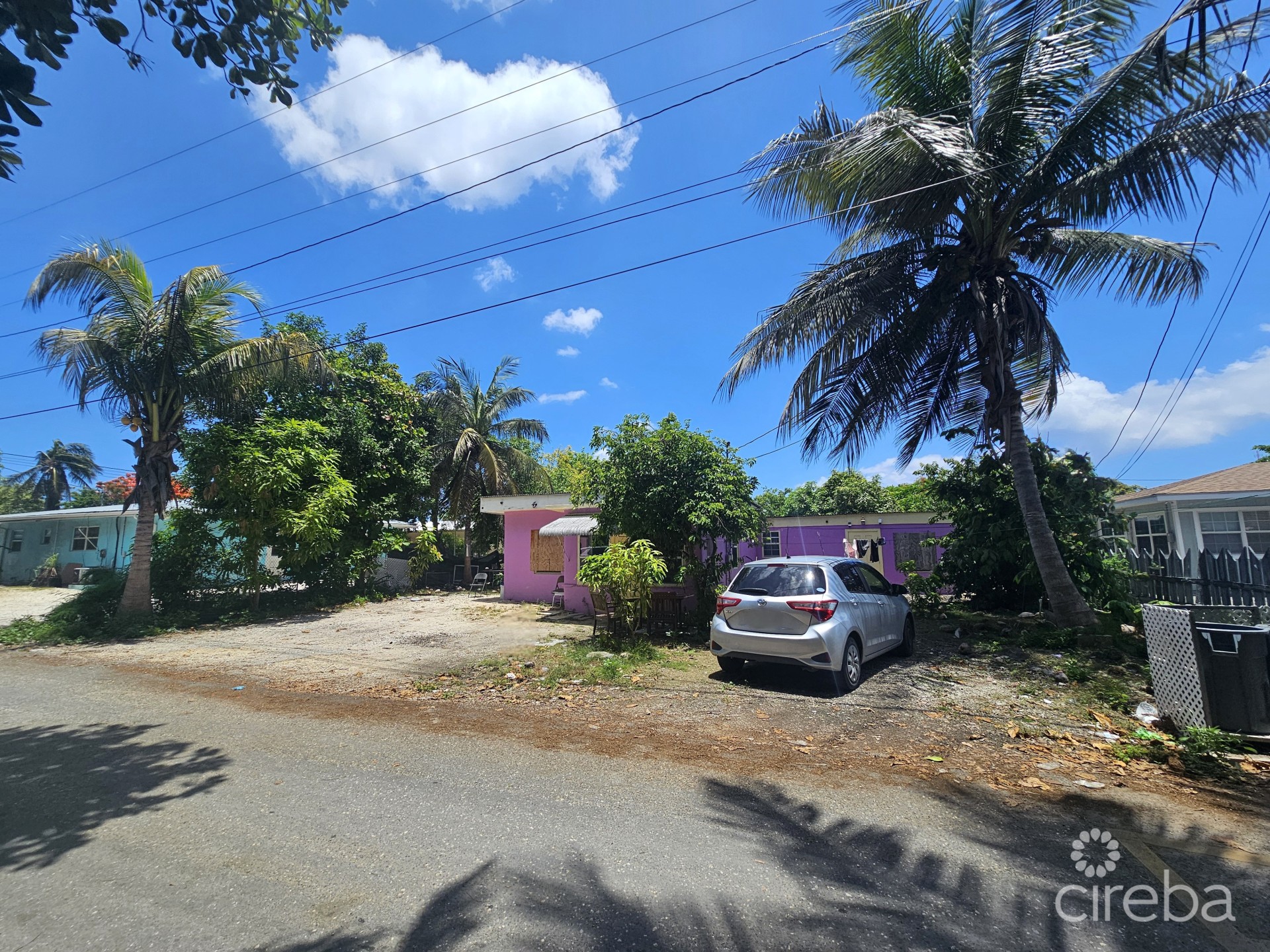 FOUR-PLEX / NEIGHBOURHOOD COMMERCIAL ZONING LAND