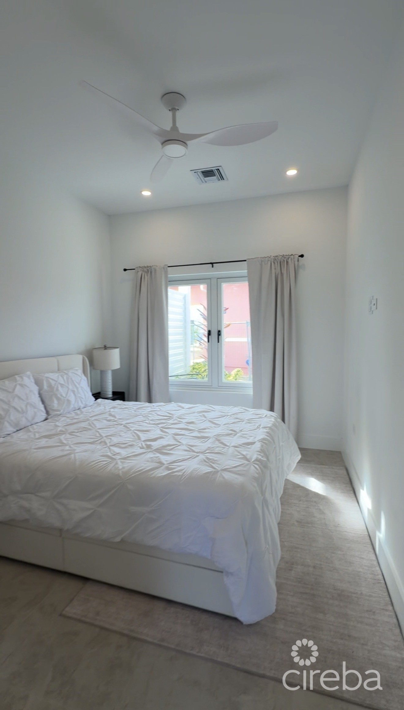 ONE BEDROOM, ONE BATHROOM SEAGRAPE UNIT - MEADOWS AT BATABANO