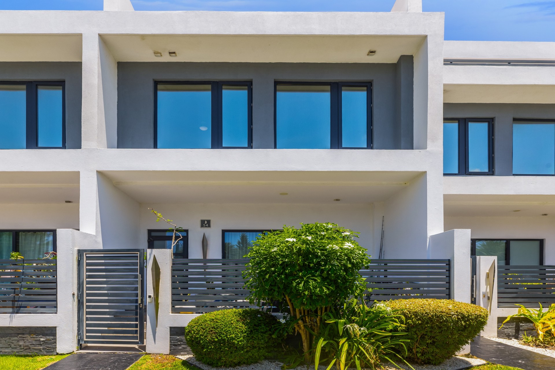 Vela #54, South Sound - Phase 1 - Ocean Views