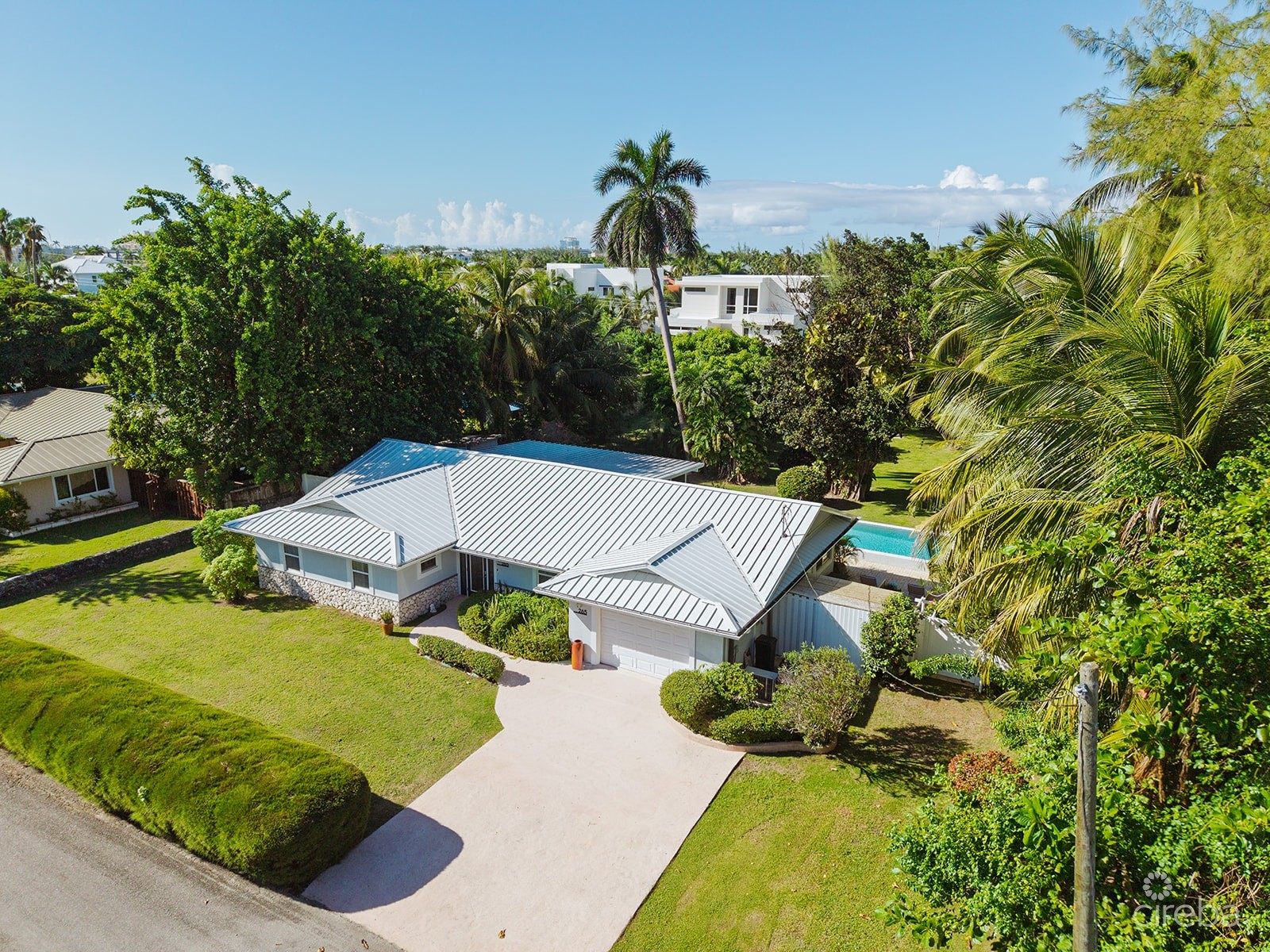 RARE DOUBLE-LOT OASIS BUNGALOW  WITH POOL IN SNUG HARBOUR