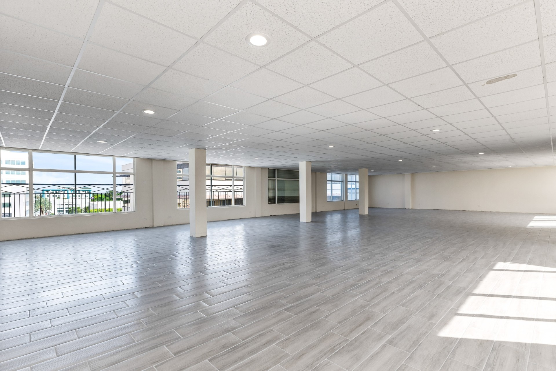 Cardinal Plaza - 4th Floor