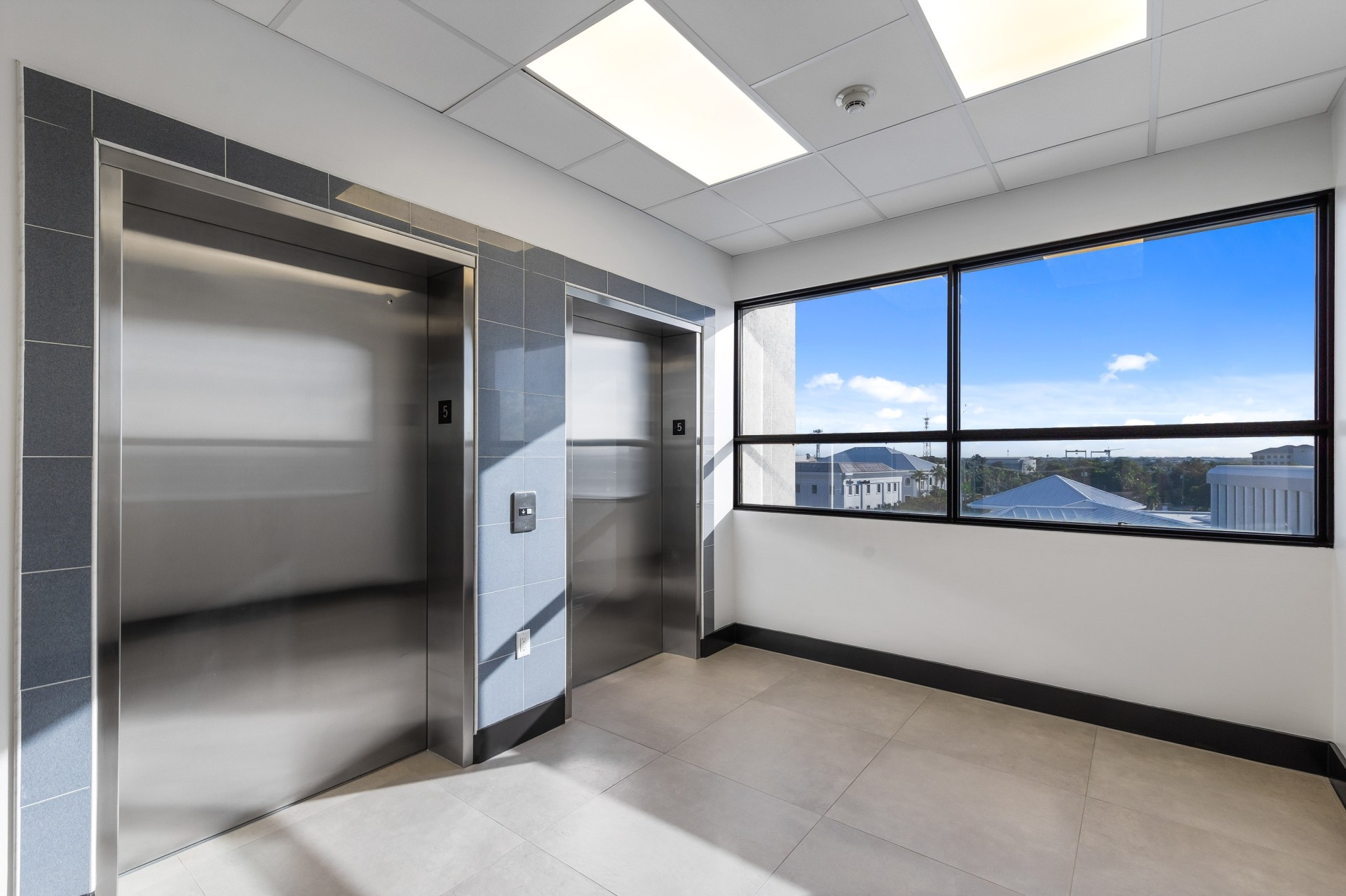Monaco Towers - Suite C - Tower Ii - 5th Floor