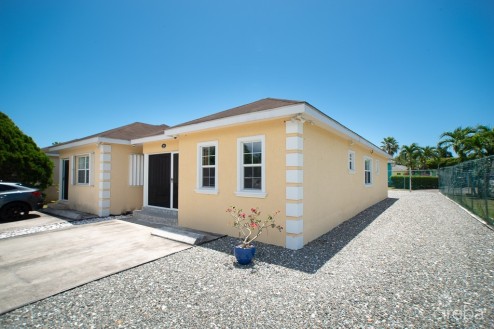 SMITH ROAD VILLAS - FULLY RENOVATED 3 BED/2 BATH SMITH ROAD VILLAS - FULLY RENOVATED 3 BED/2 BATH